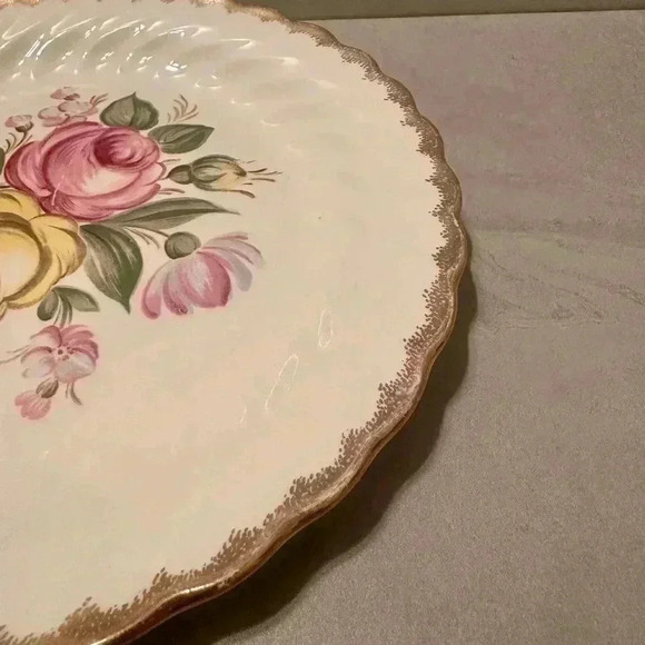 Vintage Royal China Warranted 22 Karat Gold QUBAN ROYAL 10.5” Dinner Plate - Picture 5 of 11